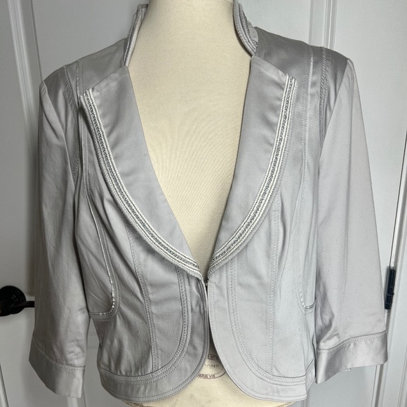 White House Black Market Jackets & Blazers - White House Black Market Detailed Gray and Silver Short Jacket Size 14